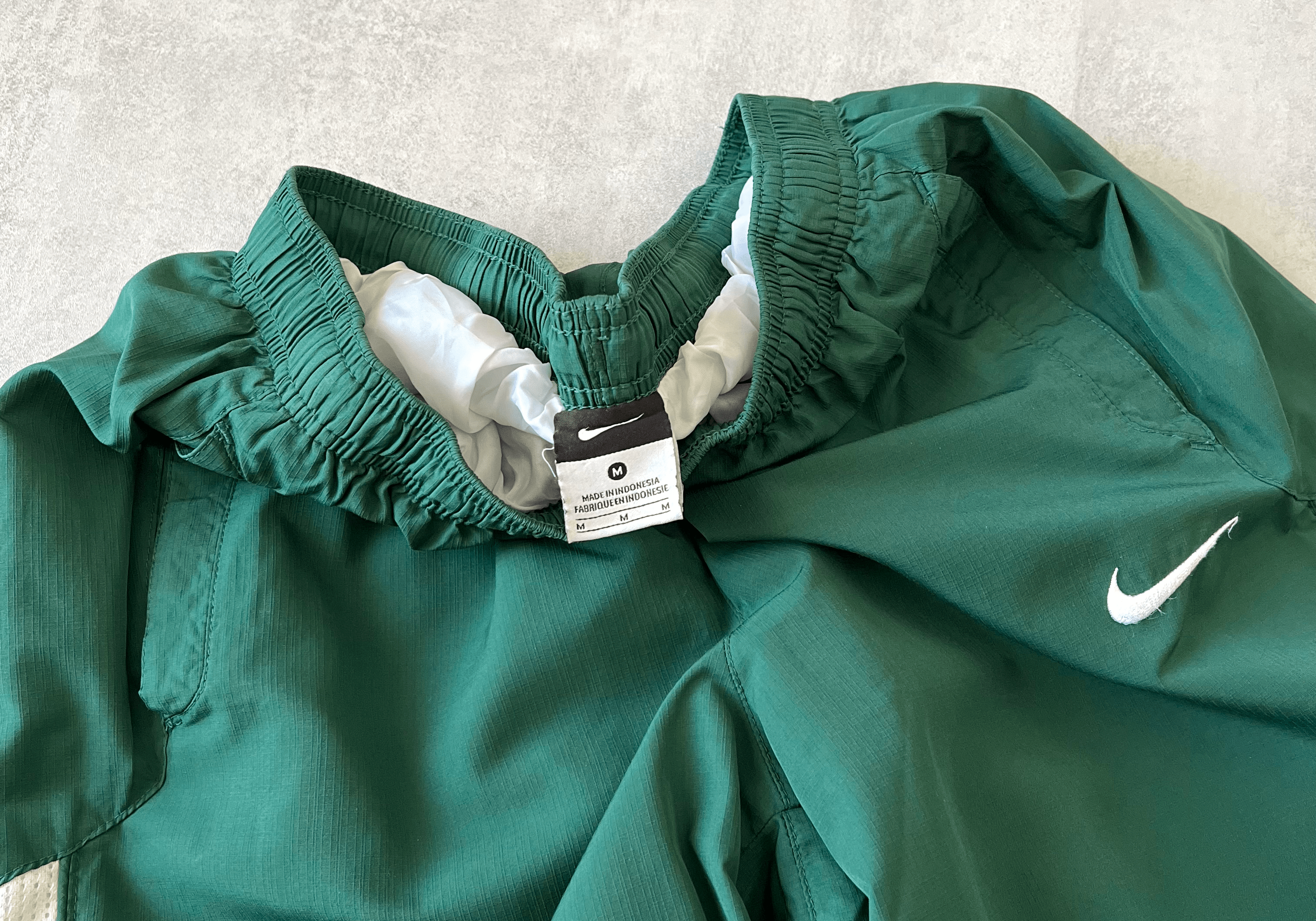 Nike 2000s joggers (M)