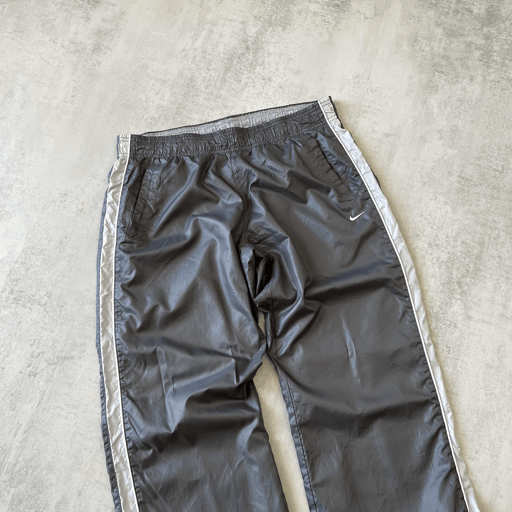 Nike 2000s trackpants (M)