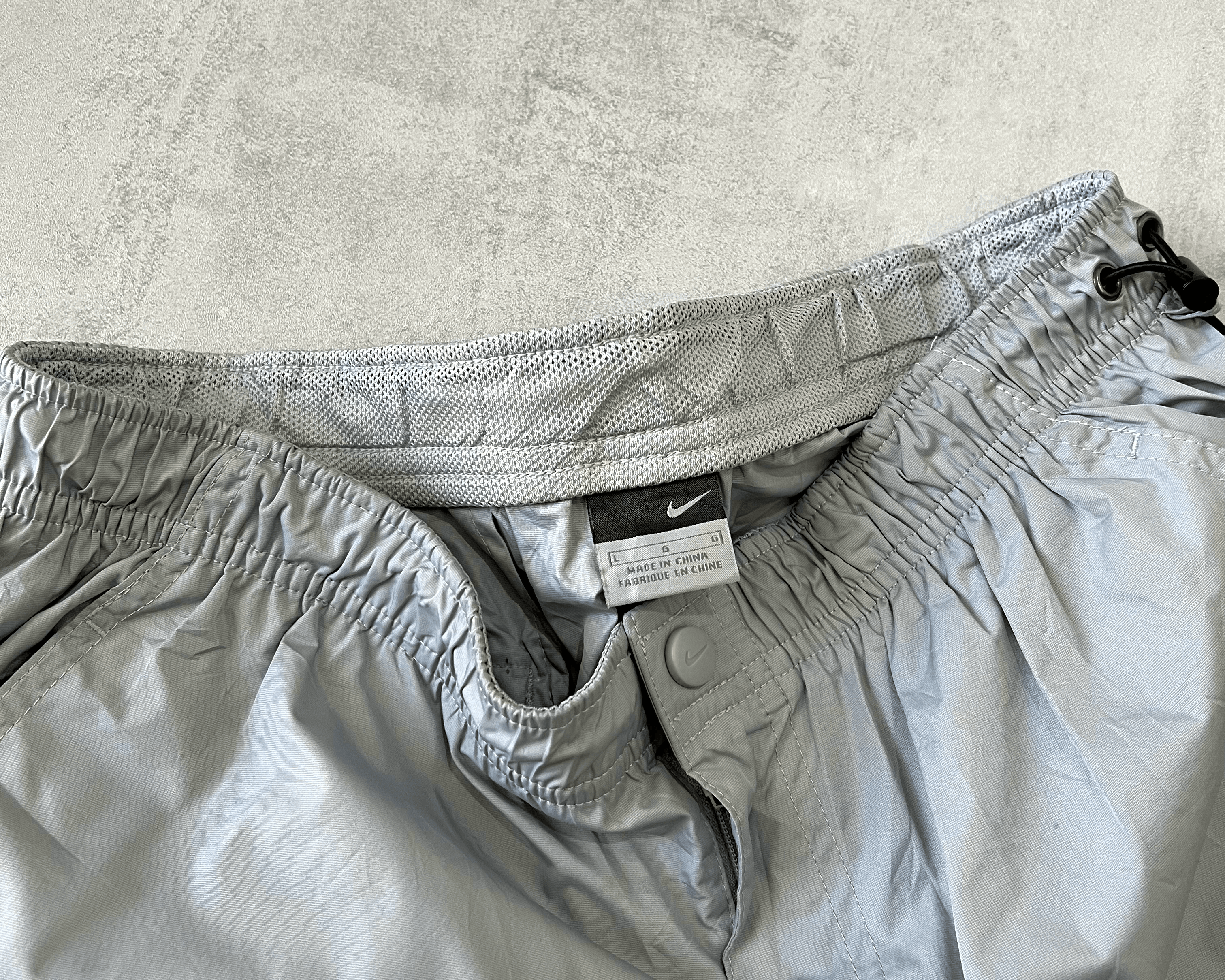 Nike 2000s trackpants (L)