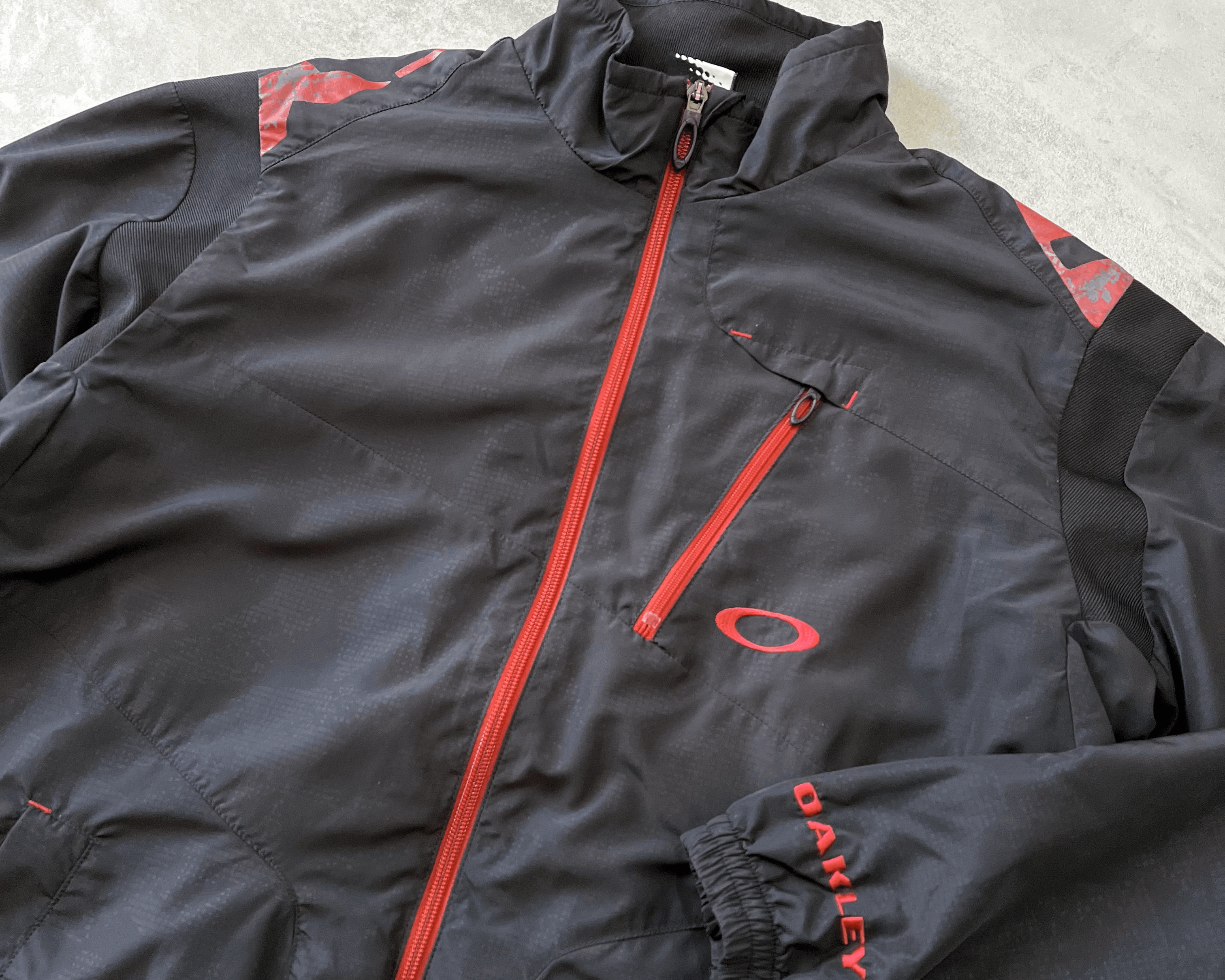 Oakley RARE 2000s technical waterproof jacket (L)