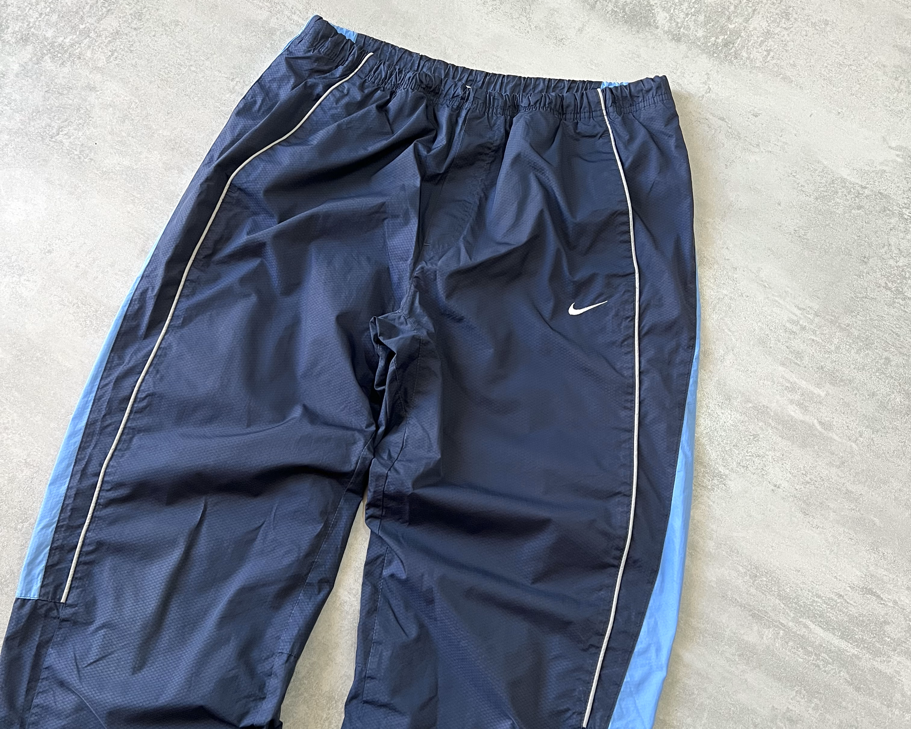 Nike 2000s track pants (L)