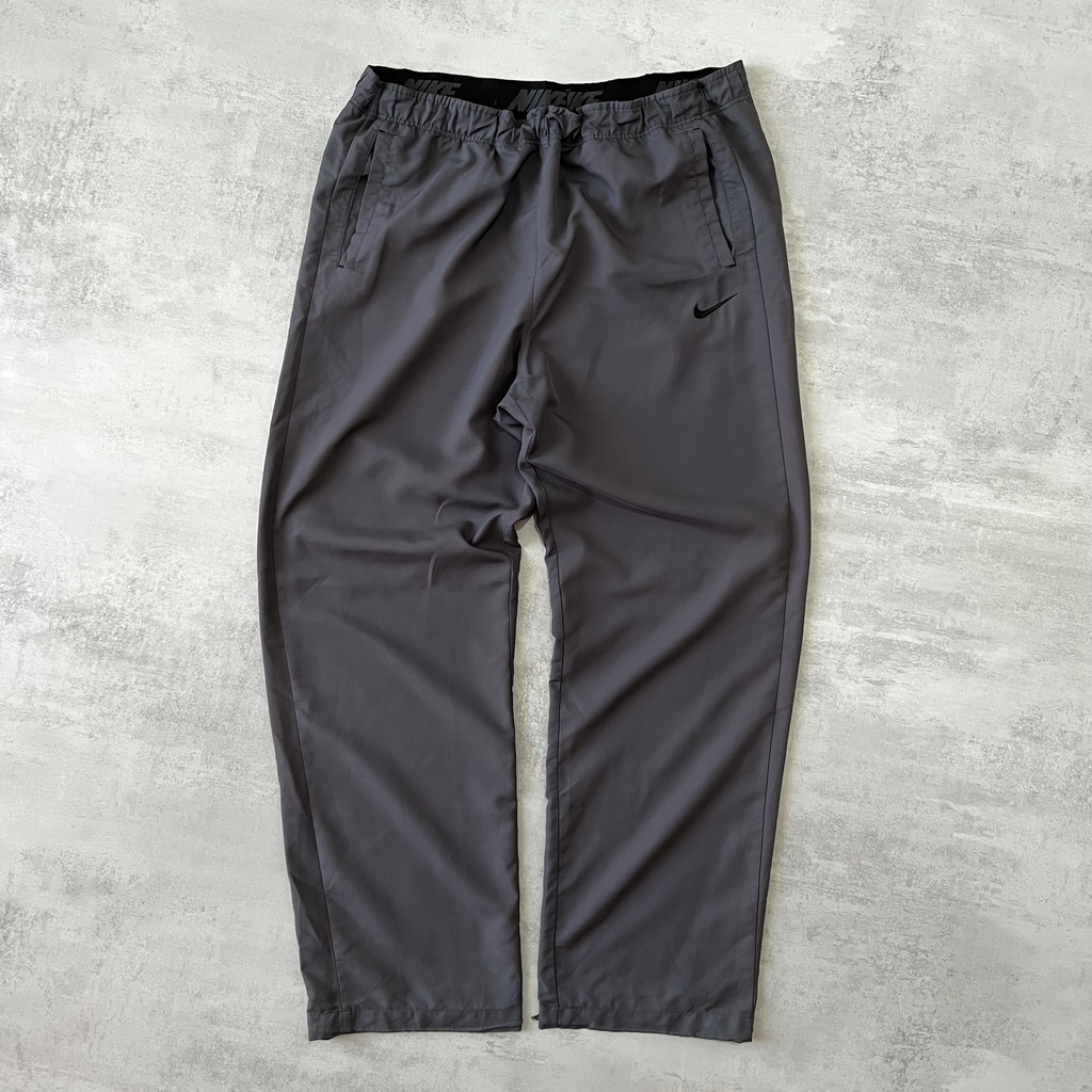 Nike 2000s trackpants (XL)