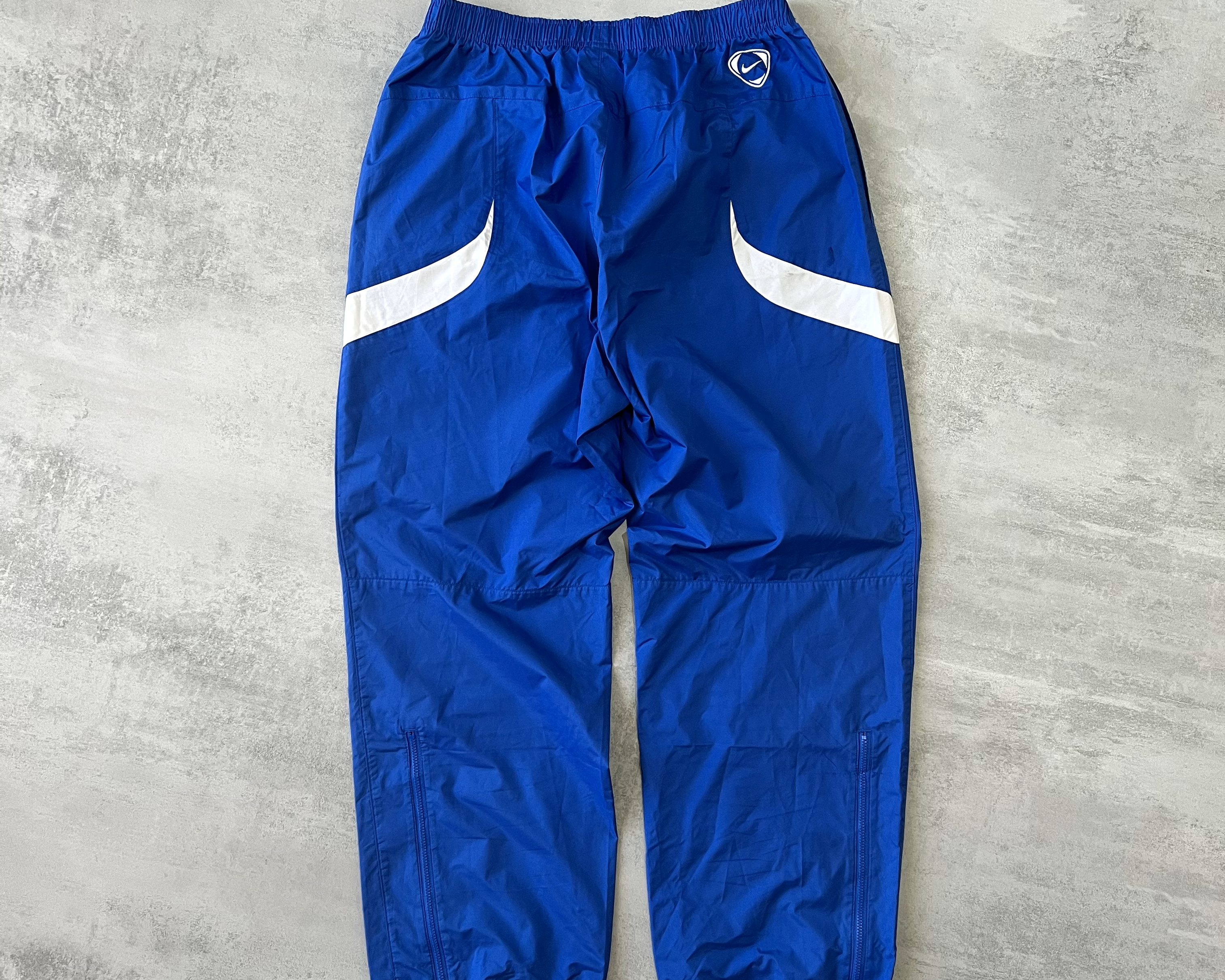 Nike 2000s track pants (L)
