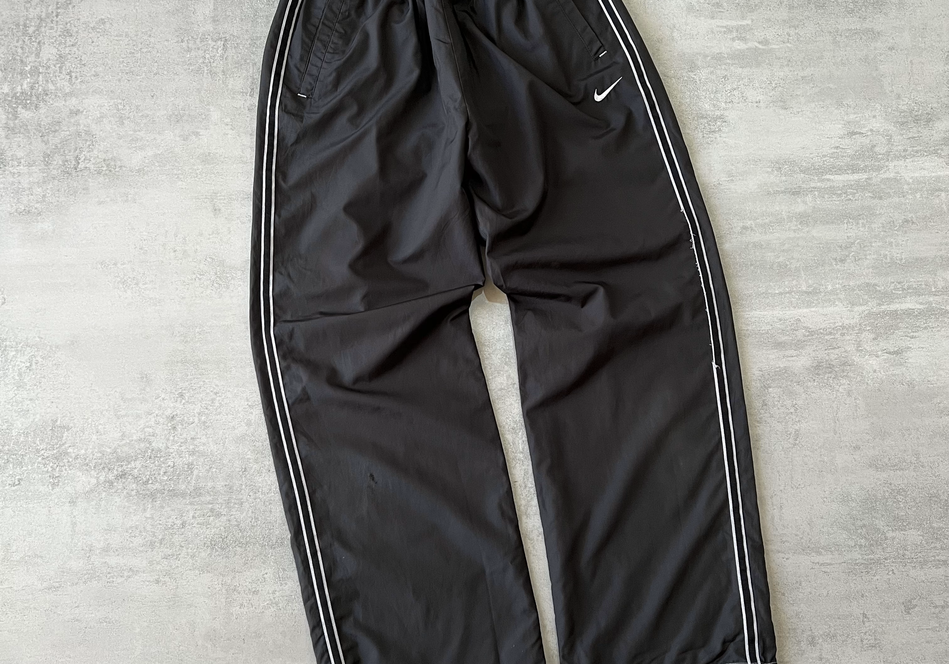 Nike 2000s trackpants (M)