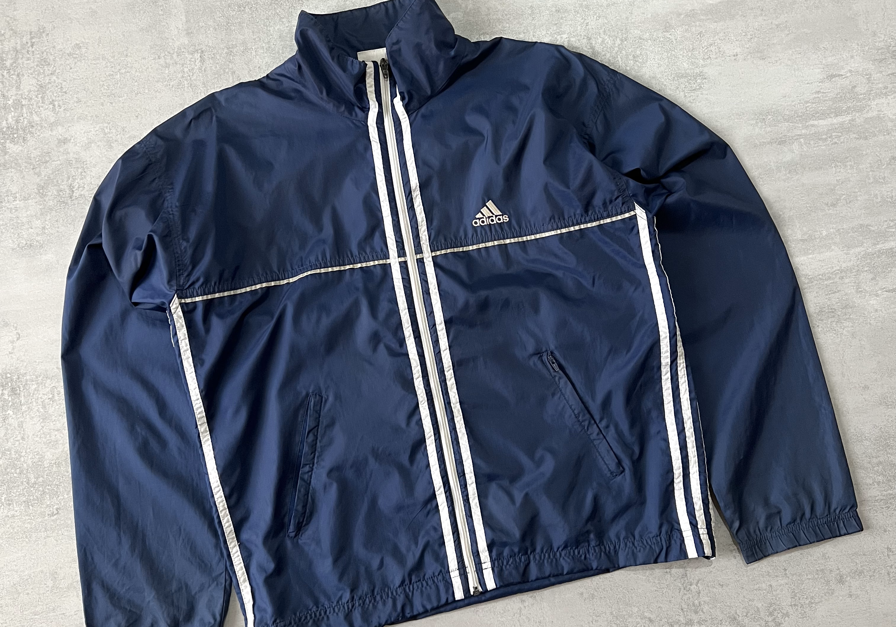 Adidas 2000s trackjacket (M)