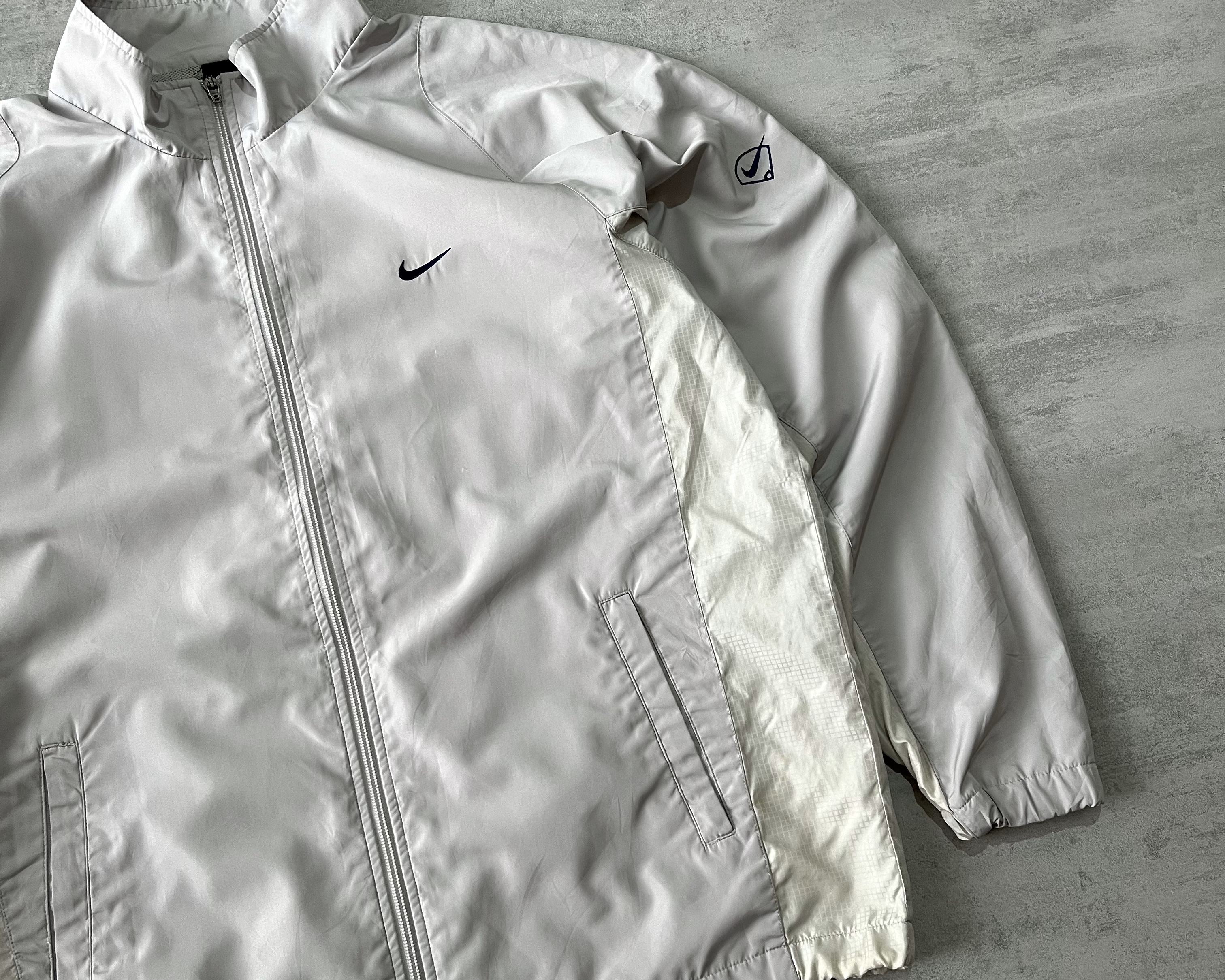 Nike 2000s track jacket (L)