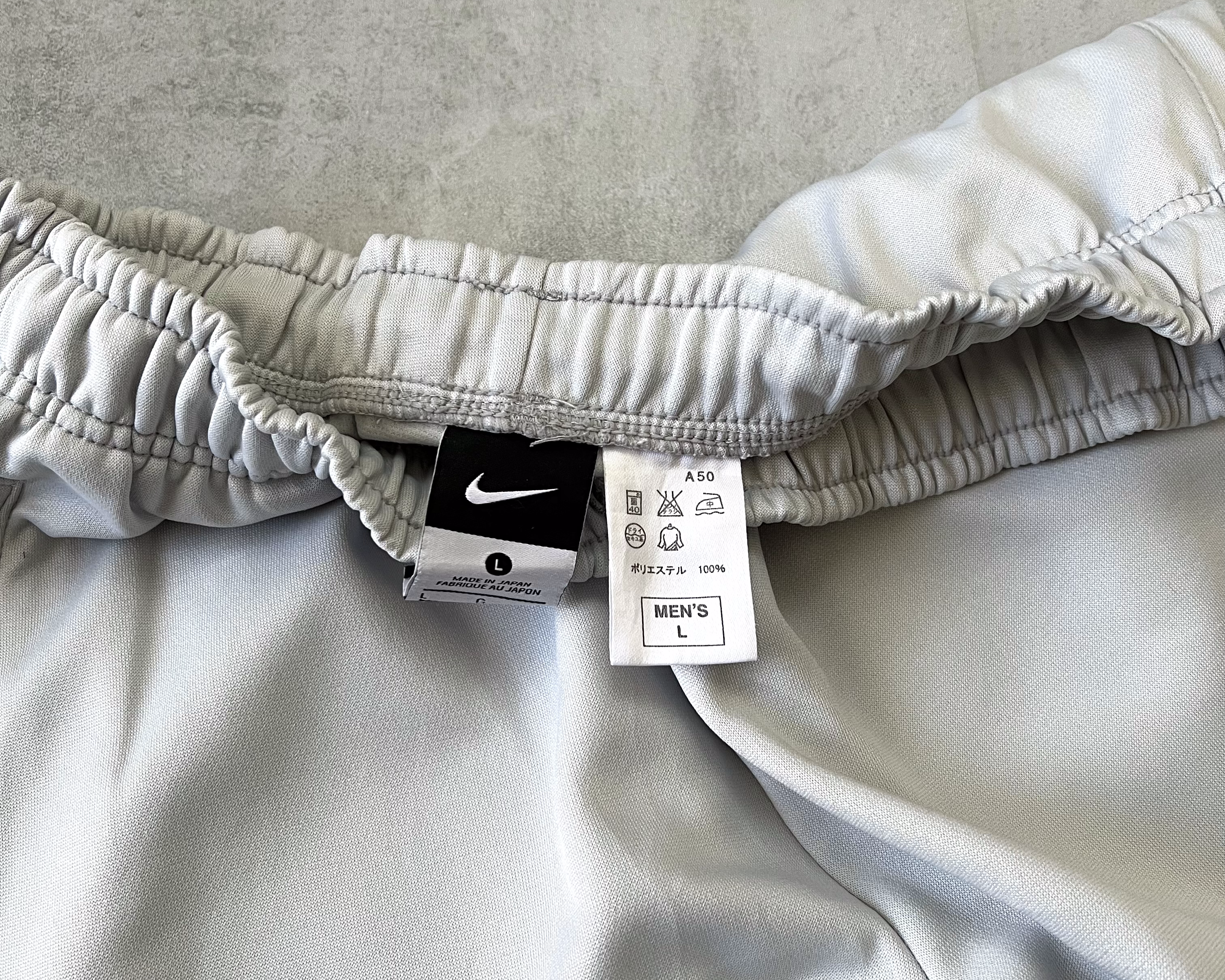 Nike 2000s joggers (L)
