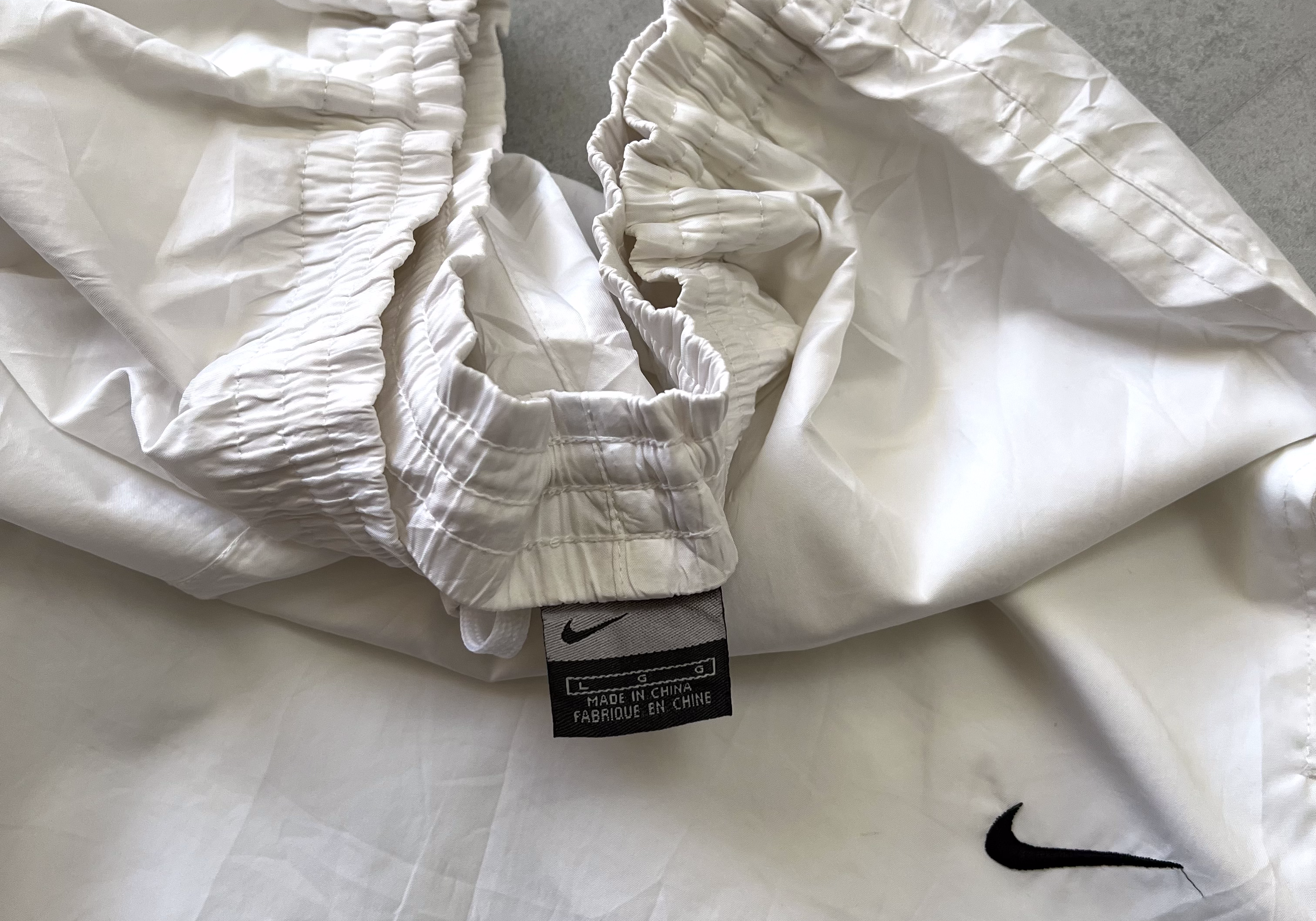 Nike 2000s trackpants (L)