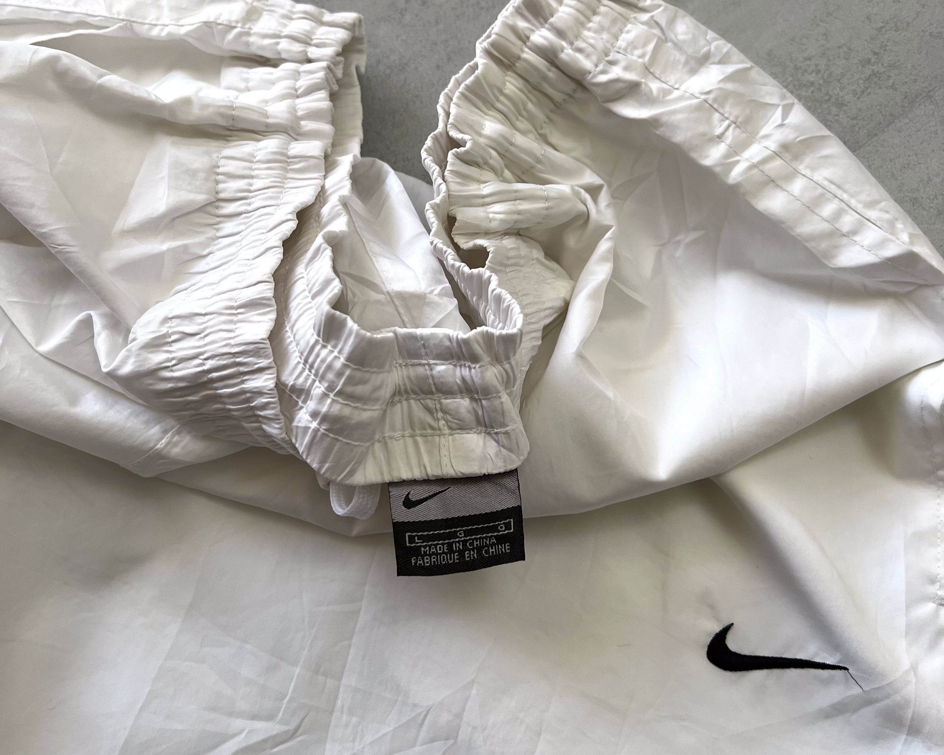 Nike 2000s trackpants (L)