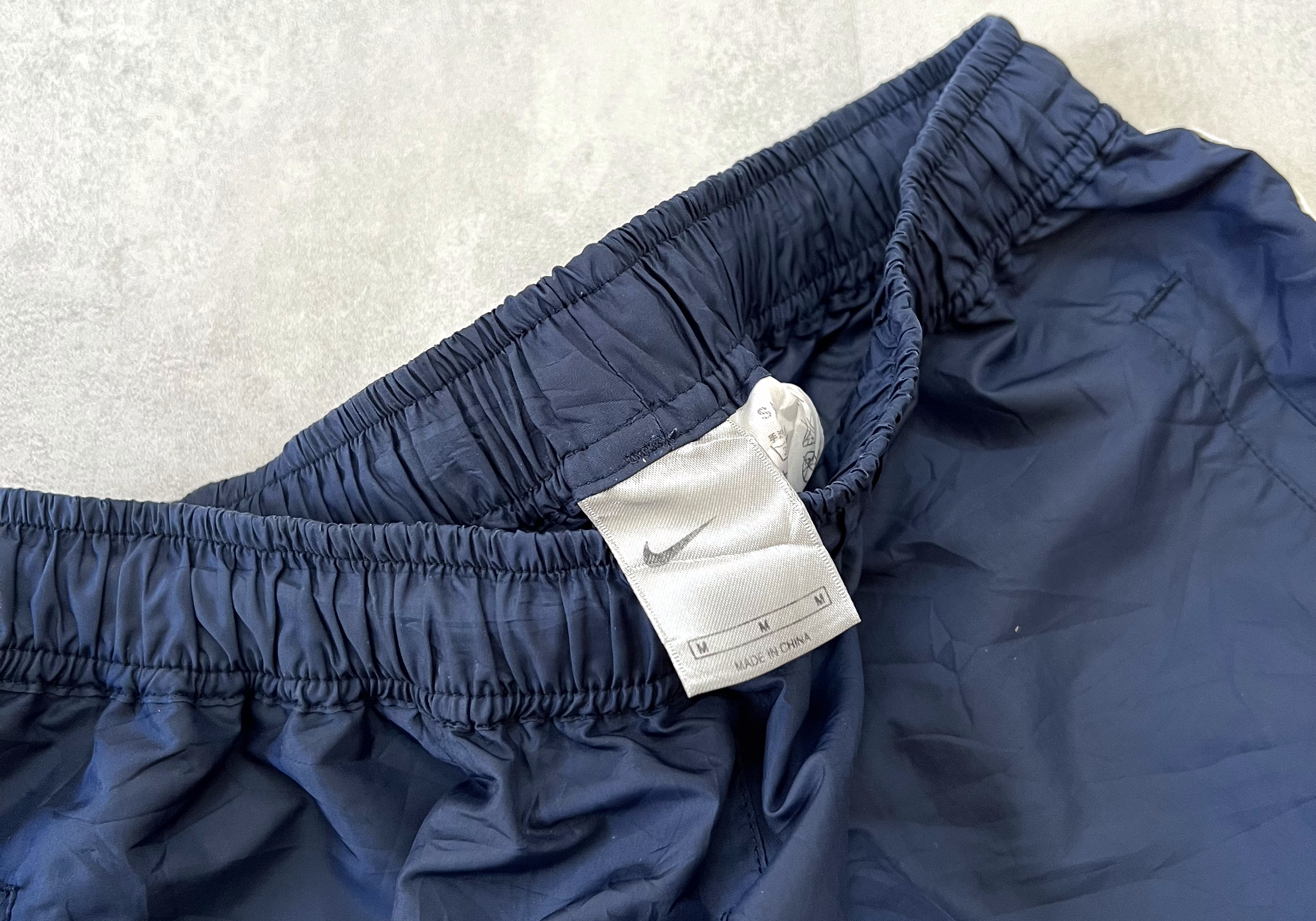Nike 2000s trackpants (M)
