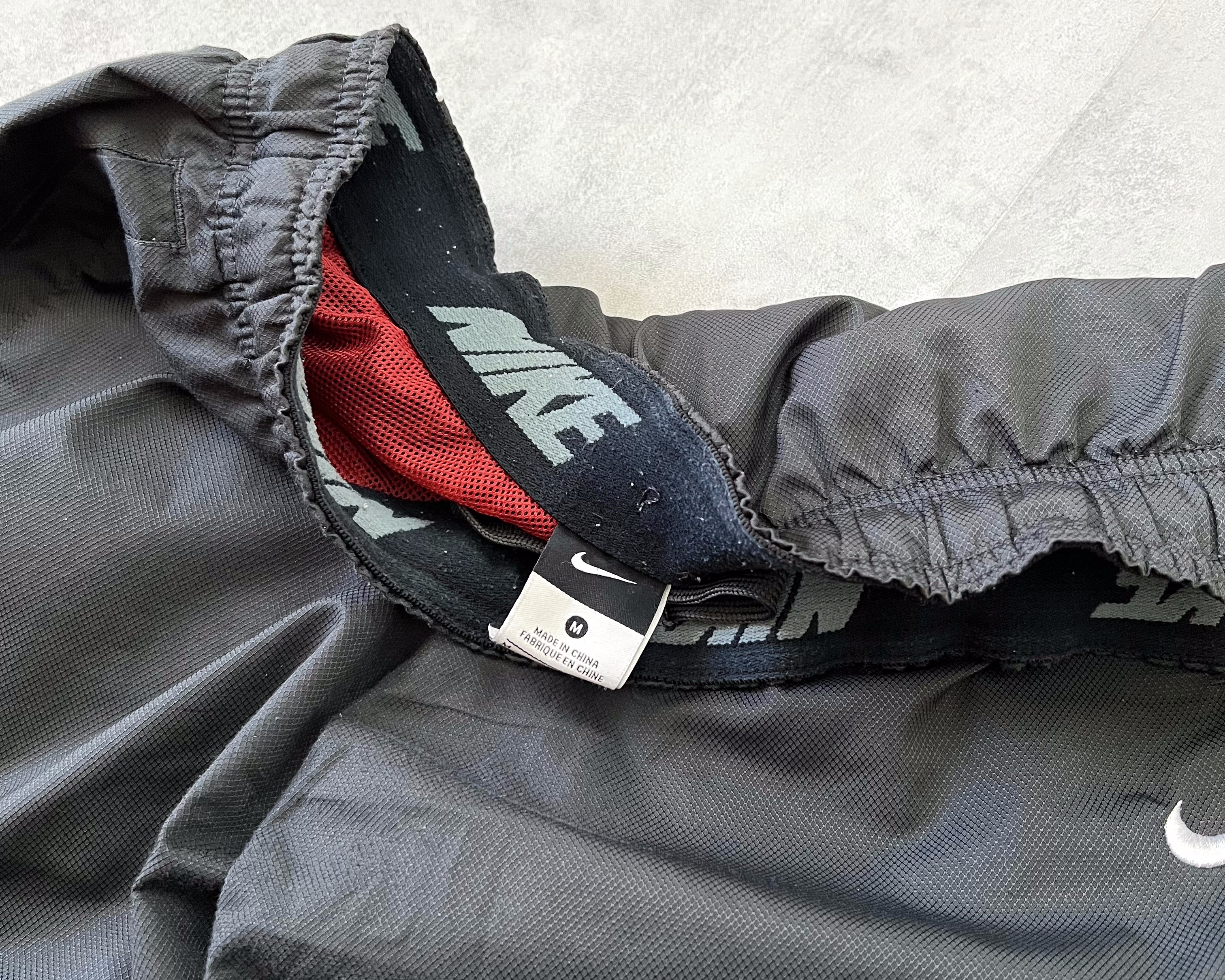 Nike 2000s trackpants (M)