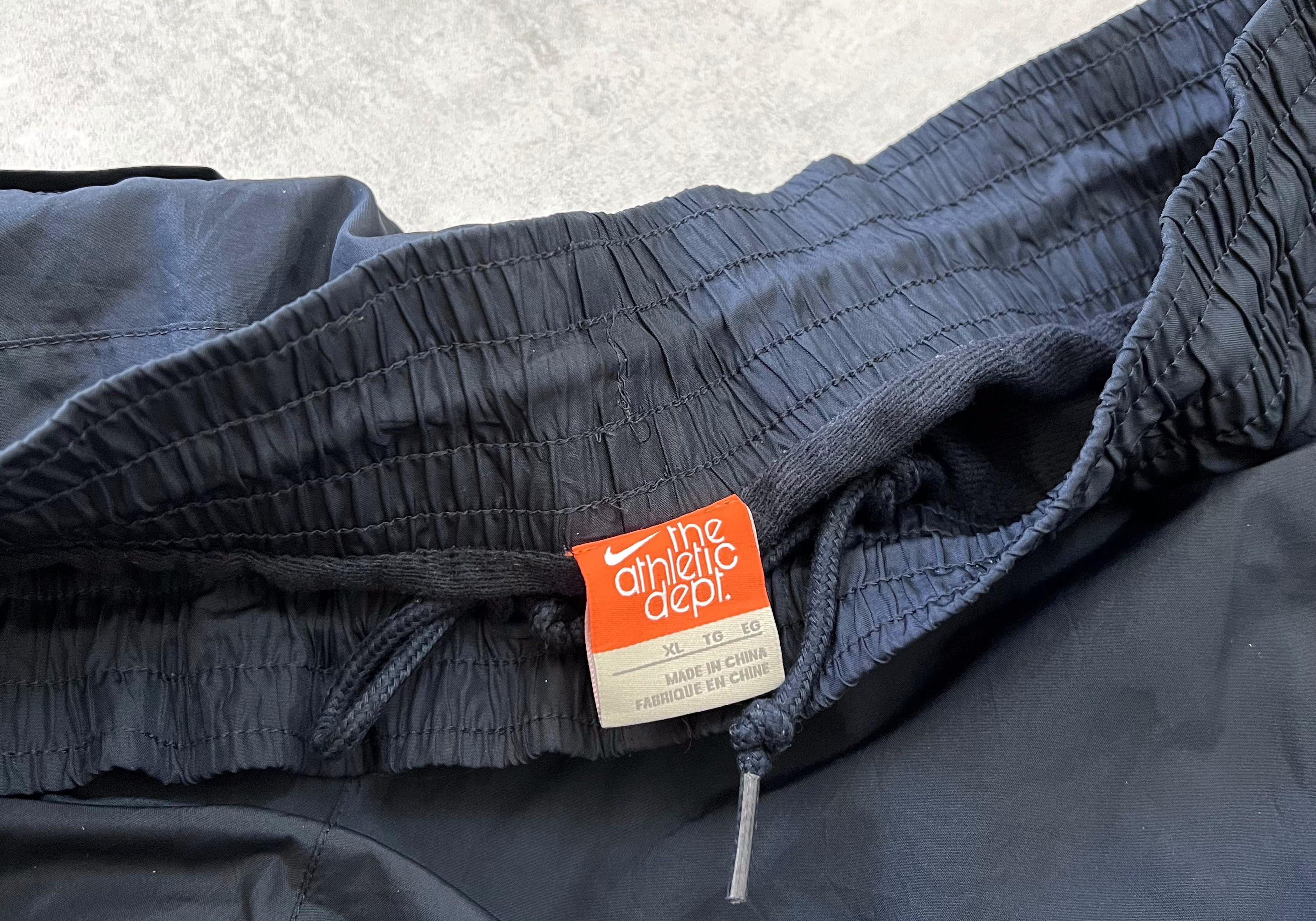 Nike 2000s trackpants (XL)