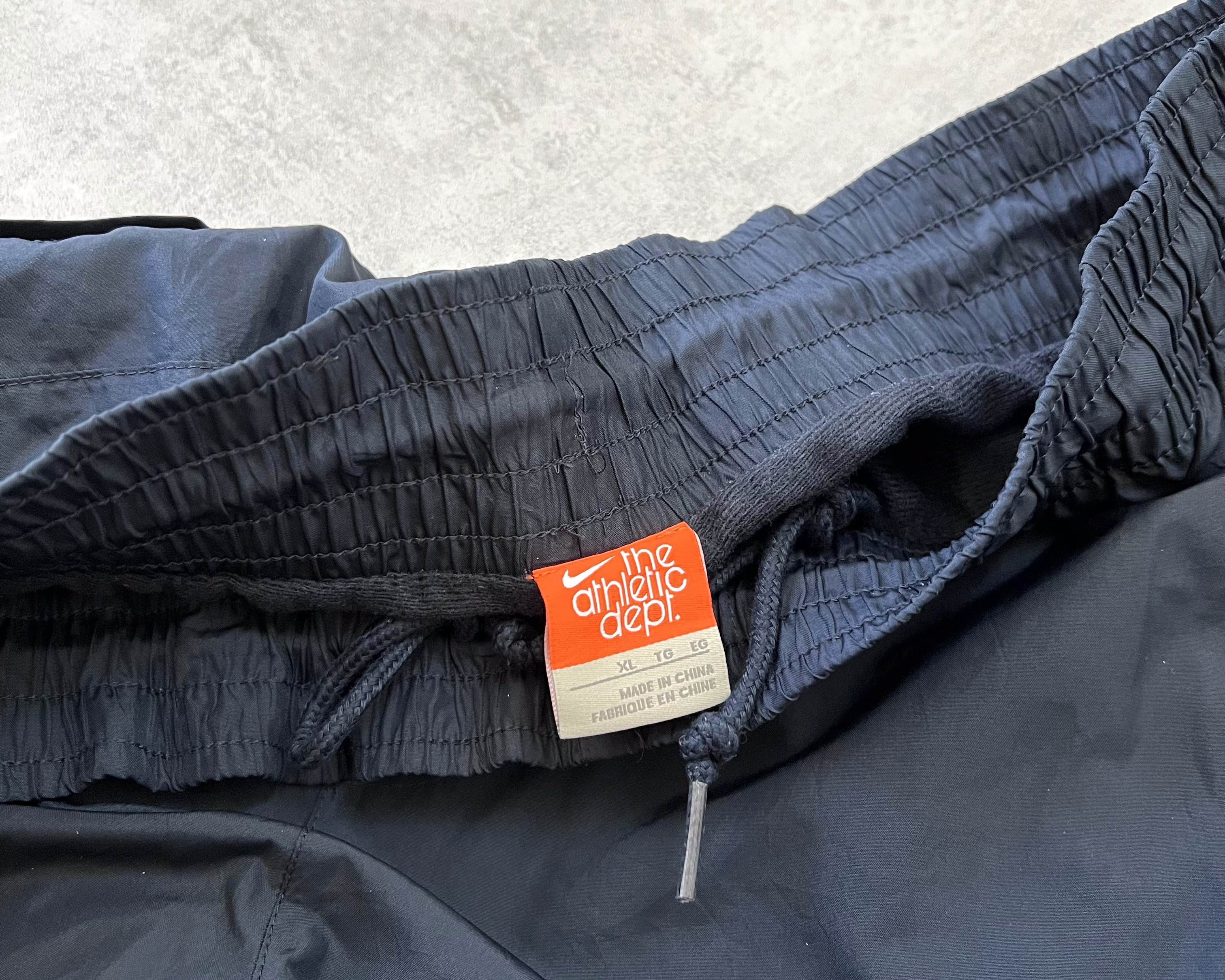 Nike 2000s trackpants (XL)