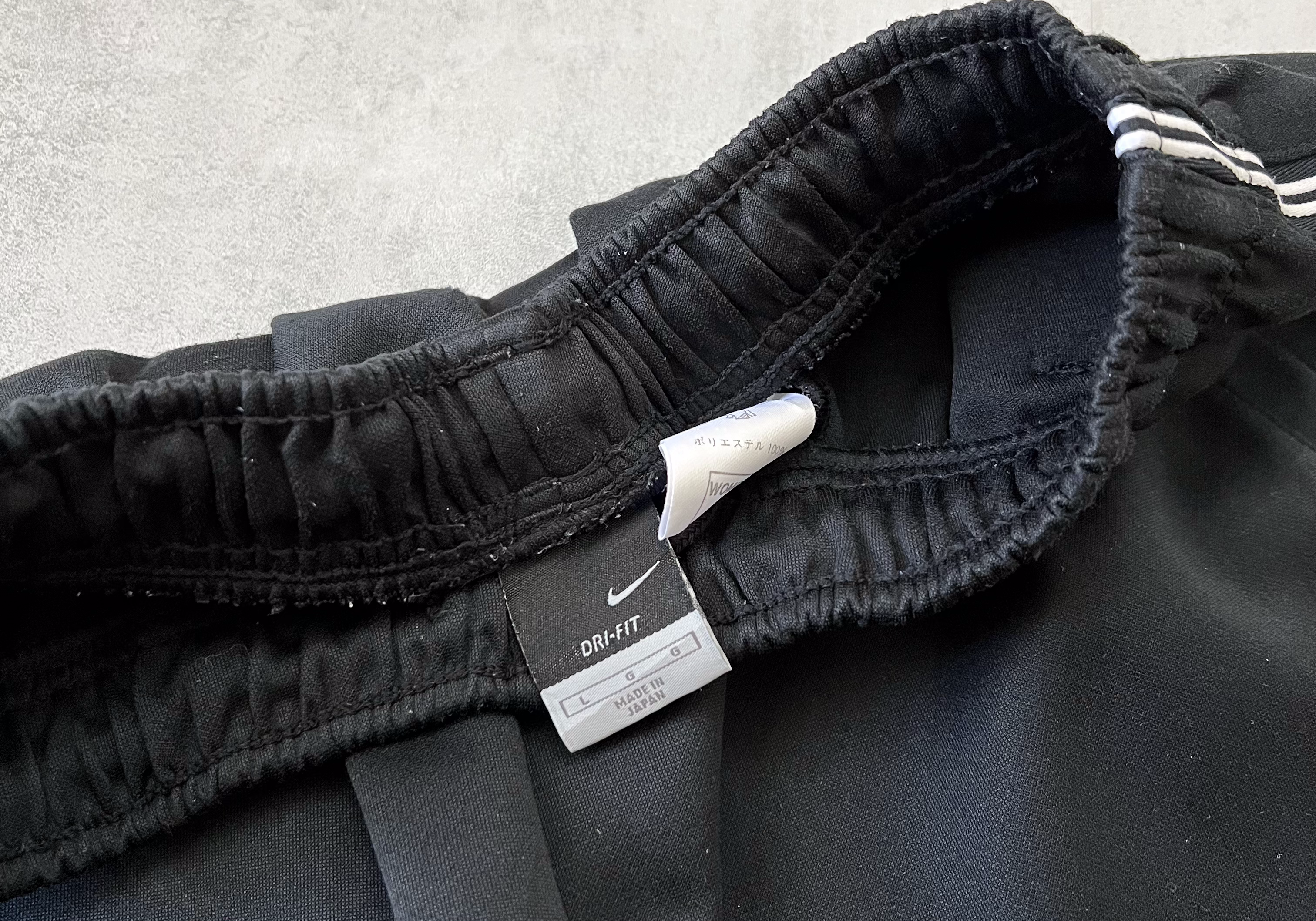 Nike 2000s joggers (L)