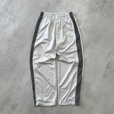 Nike RARE 2000s track pants (M)