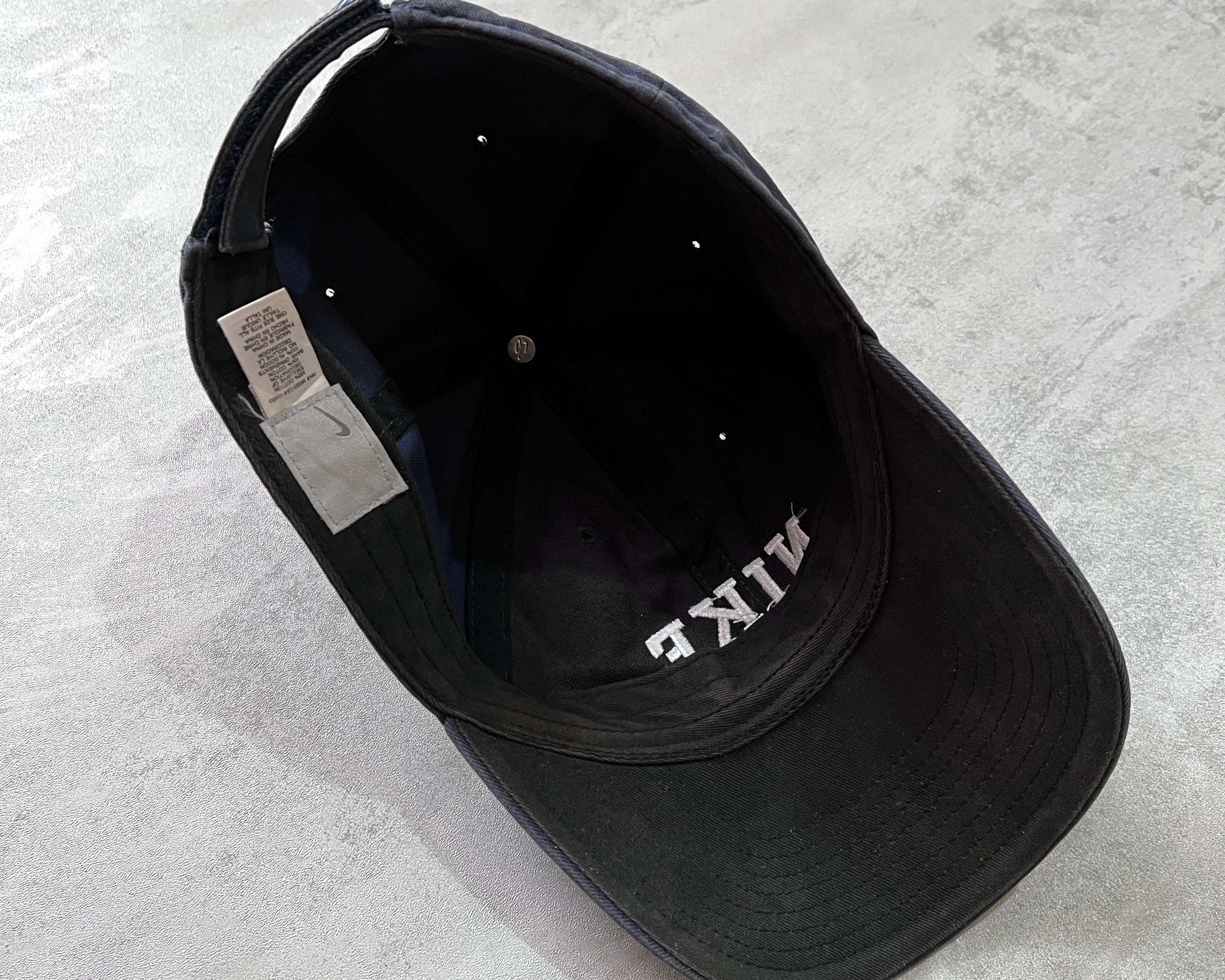 Cappello Nike anni '90 con swoosh ricamato