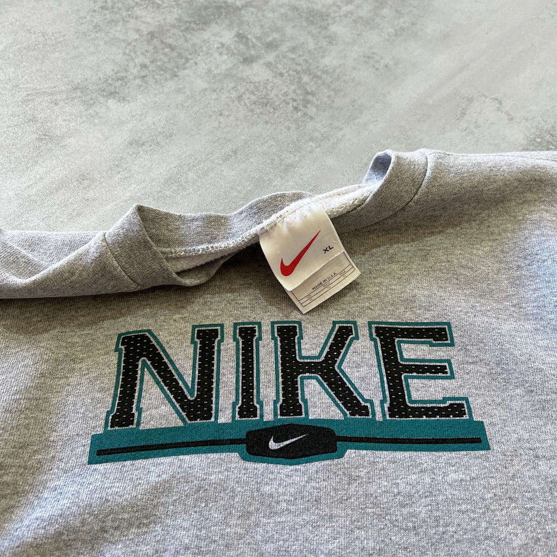 Nike 1990s heavyweight spellout sweatshirt (XL)