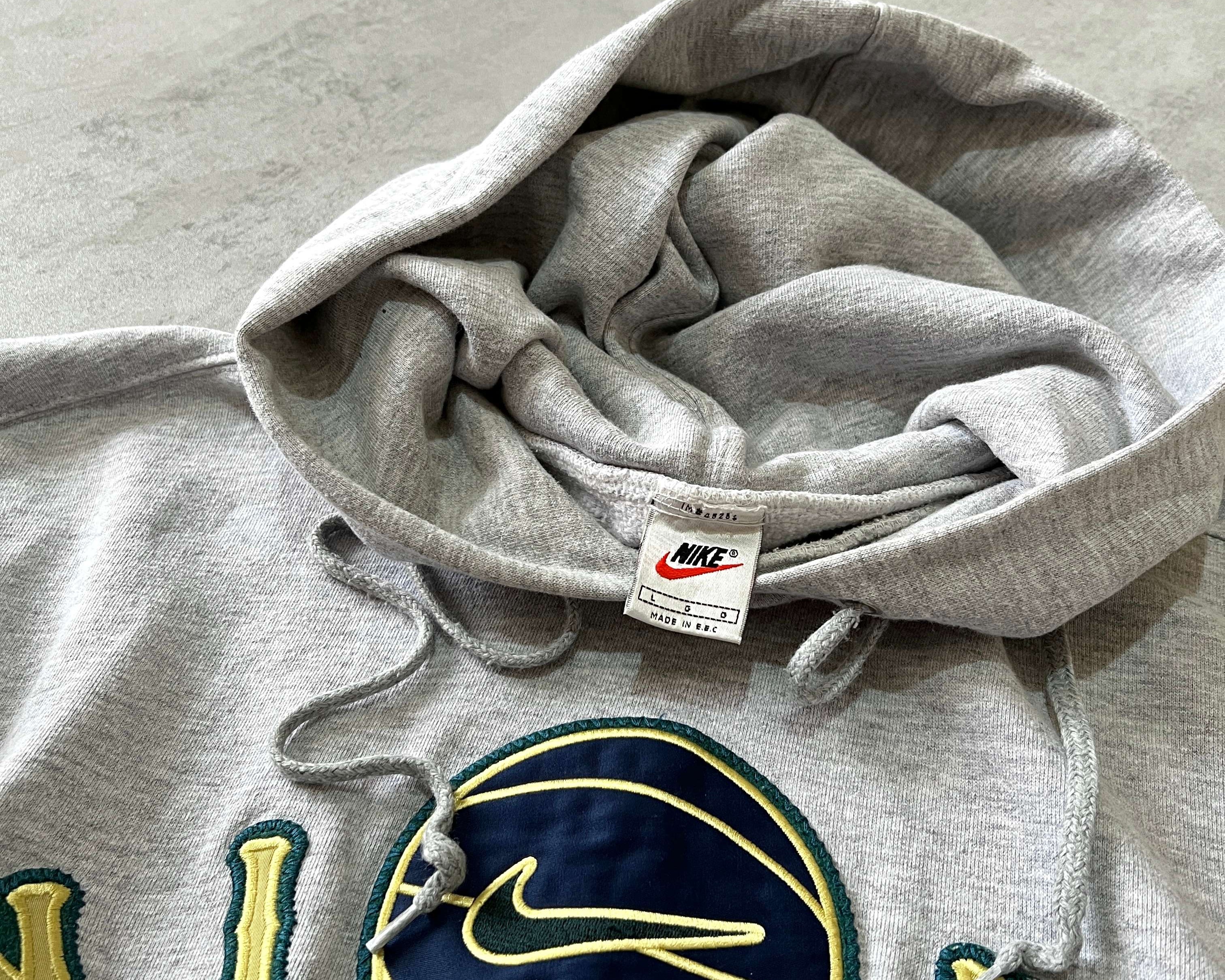 Nike RARE 1990s heavyweight embroidered hoodie (L)