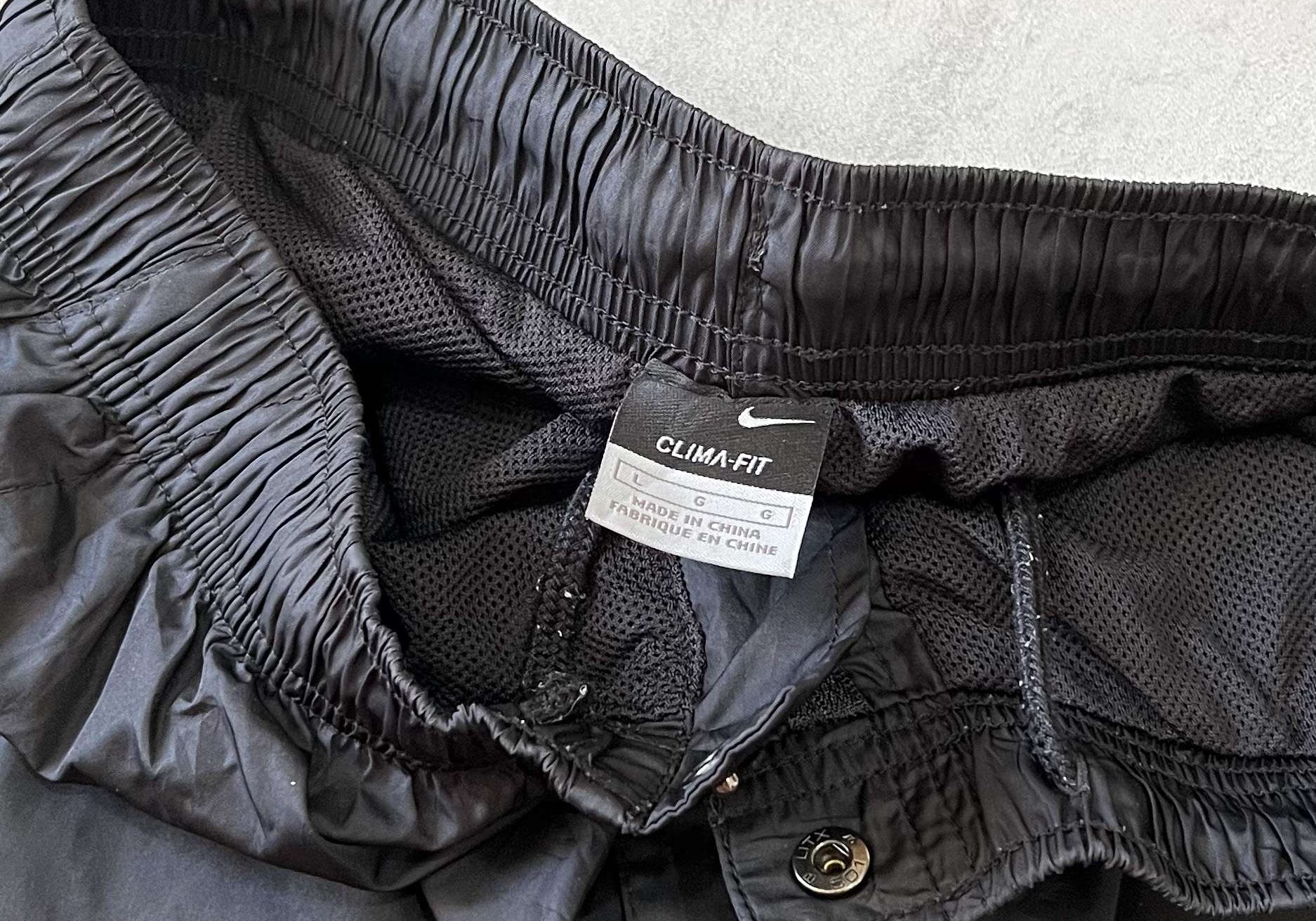 Nike 2000s trackpants (M)