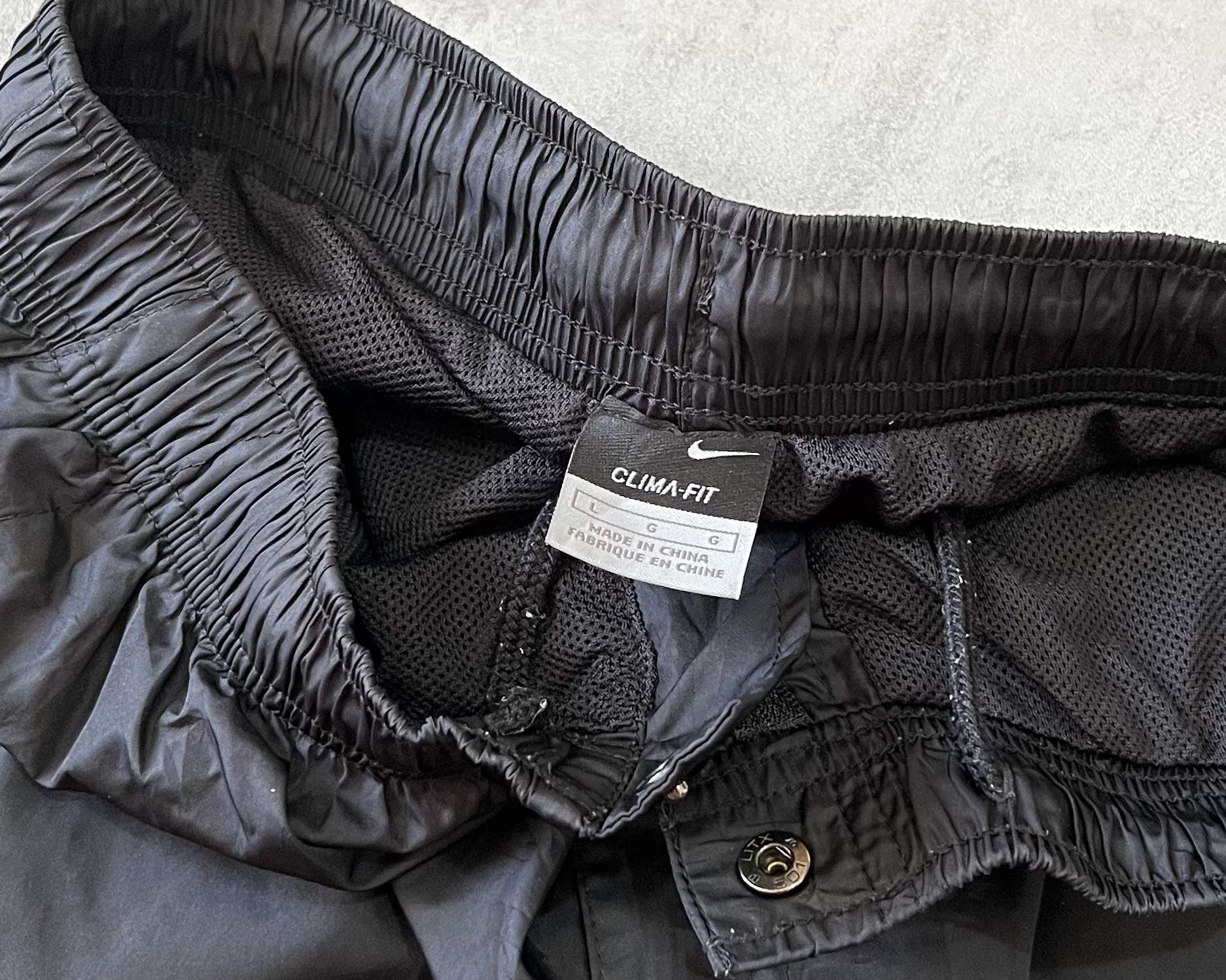 Nike 2000s track pants (M)