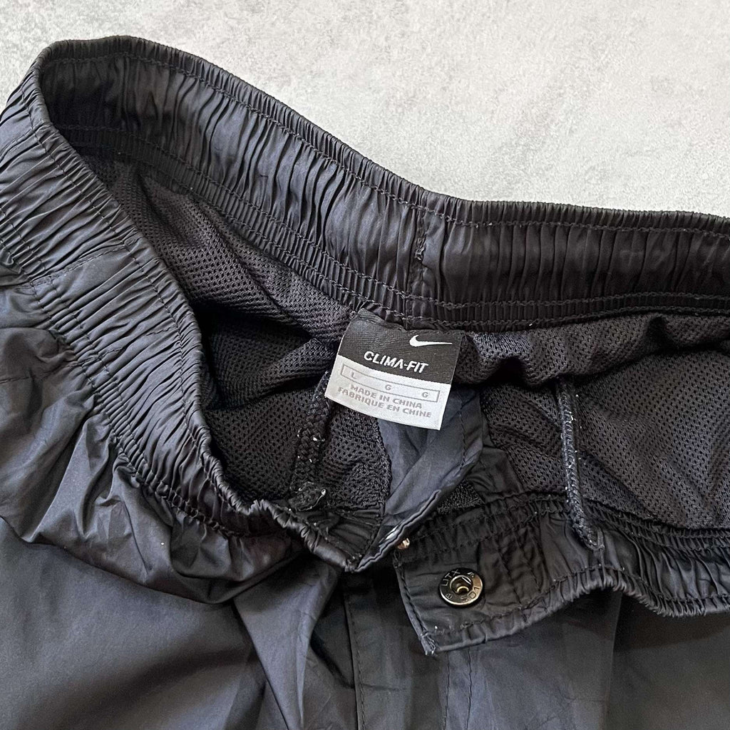 Nike 2000s trackpants (M)