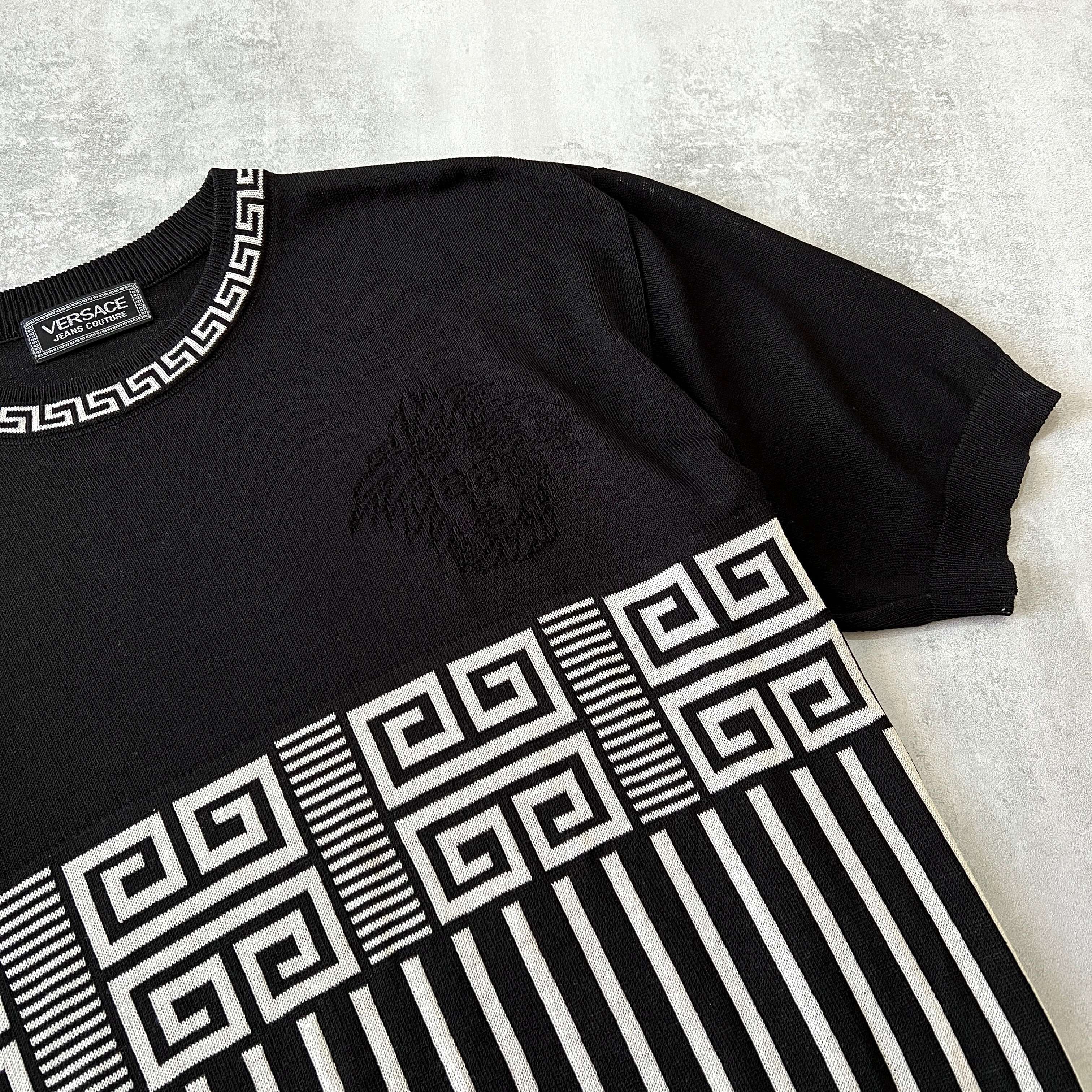 Versace 1990s women's knitted t-shirt (XL)