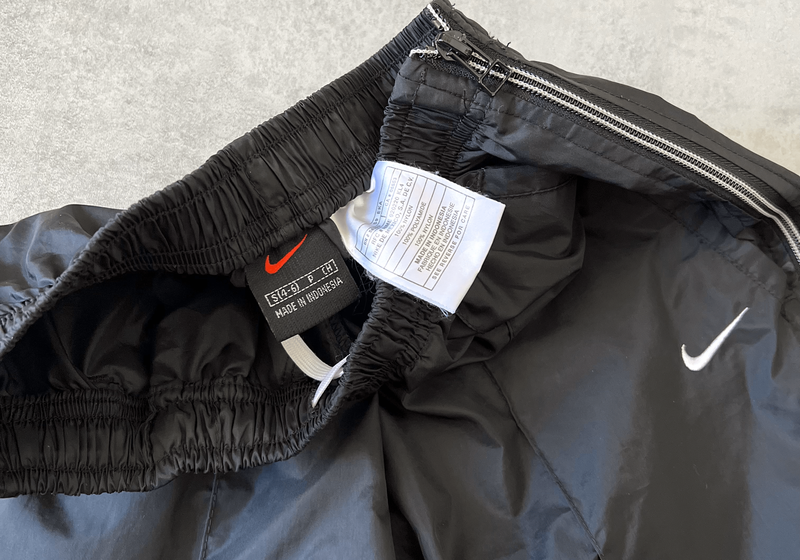 Nike 1990s trackpants (S)