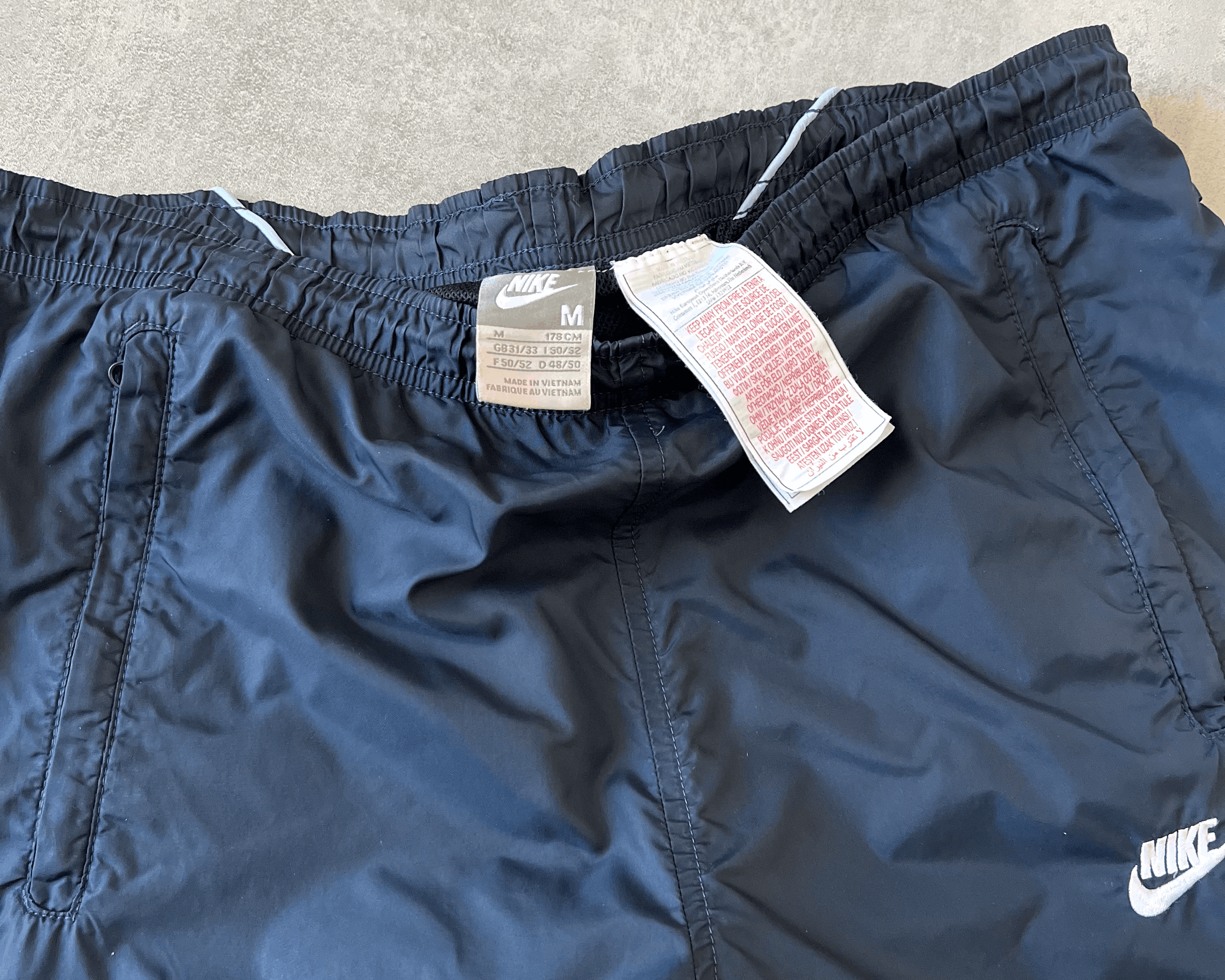 Nike RARE 2000s double swoosh trackpants (M)