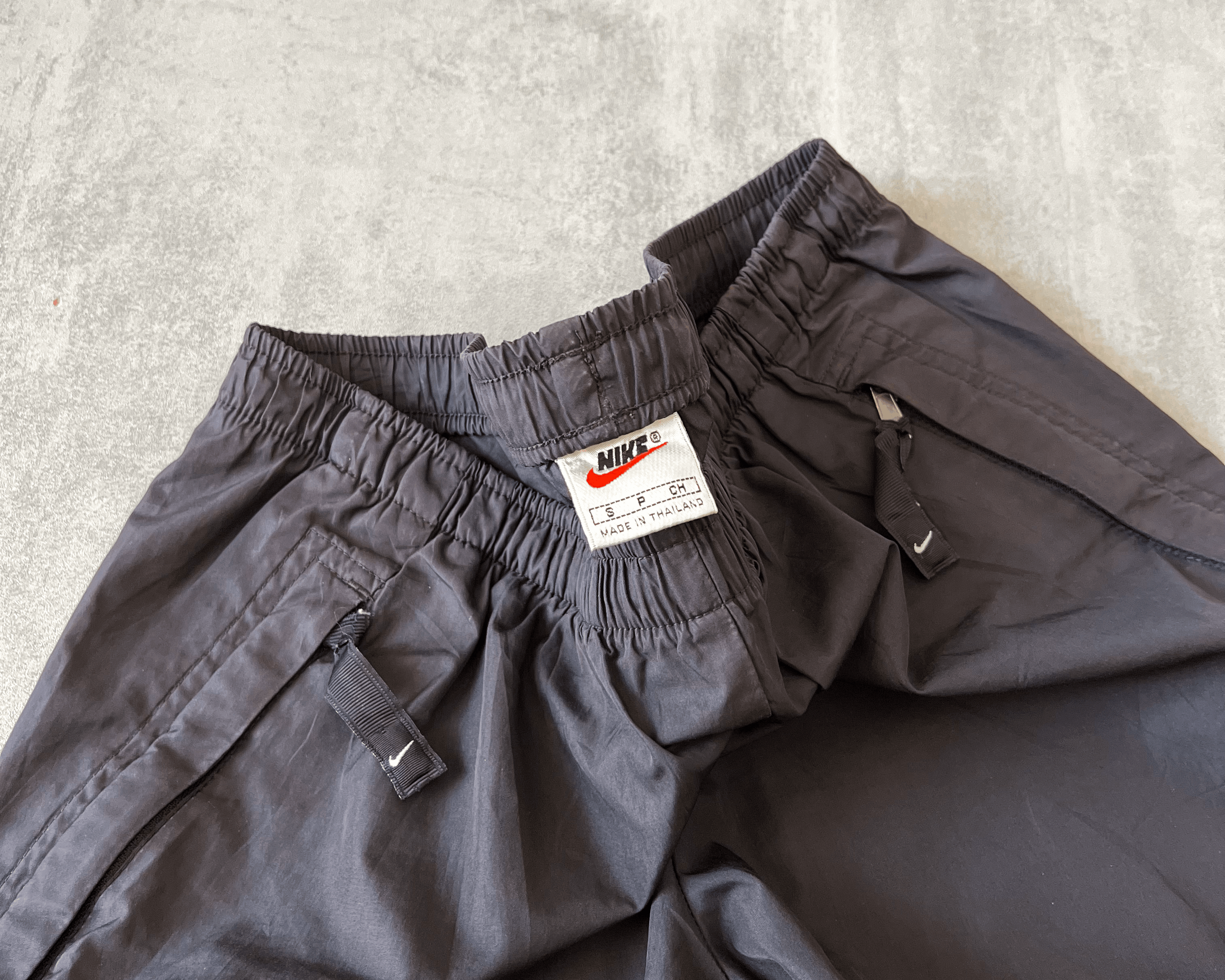 Nike RARE 1990s track pants (S)